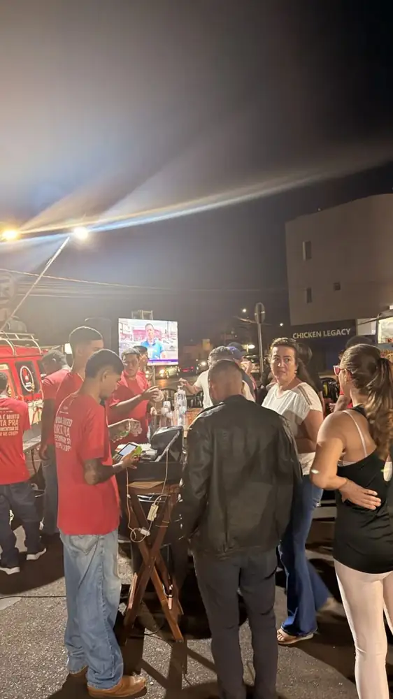 Operação da KomBeira à noite